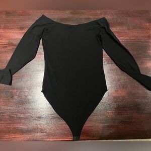 Black MangoPop Basic off the shoulder bodysuit